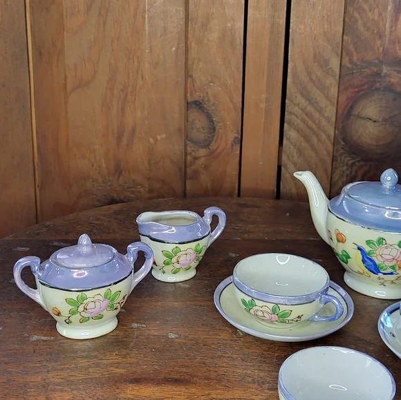 Hand-Painted Floral Luster Ware Tea Set in Lavender and Cream - Picture 5 of 12